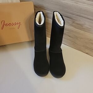 Joessy Women's Black Sued Size 8 Winter Boots